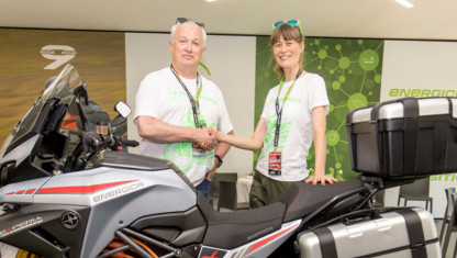 Energica, Mugello Circuit'te yeni elektrikli yeşil tur aracı Experia'yı tanıttı.